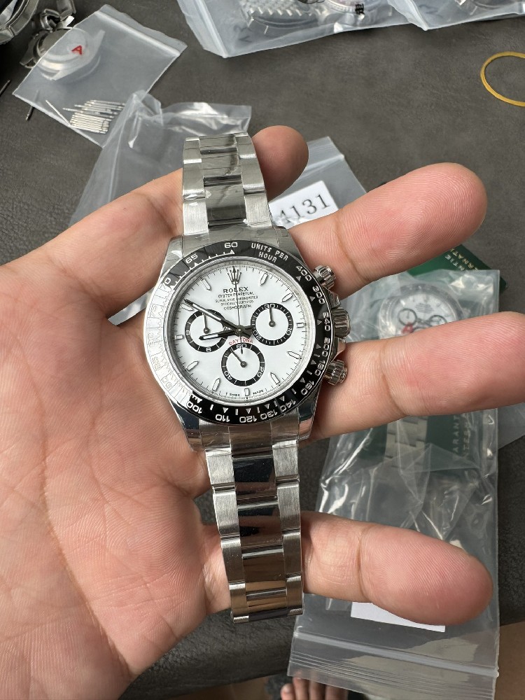 VS Rolex 4131 Daytona