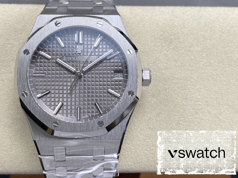 VS Audemars Piguet AP 15500 41mm